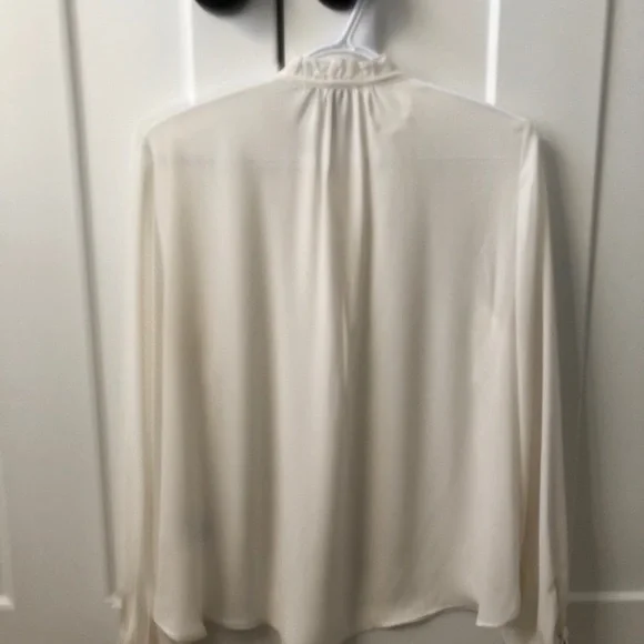 Blouse - Picture 2 of 2